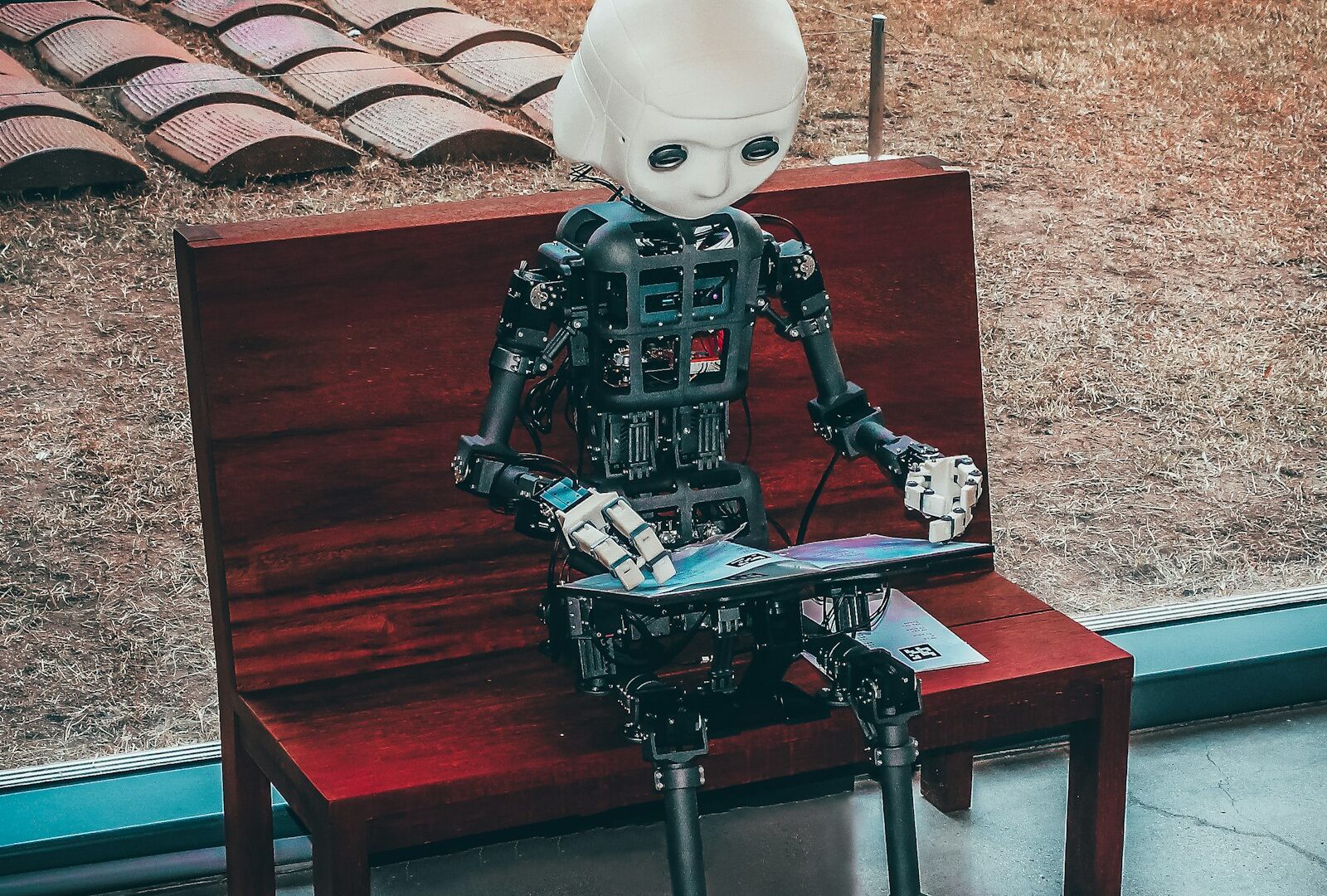 Automatisation marketing IA — Workflows marketing IA : lead scoring prédictif, segmentation, email/SMS personnalisés, CRM enrichi.